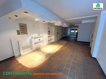 Local commercial à vendre à La Venta