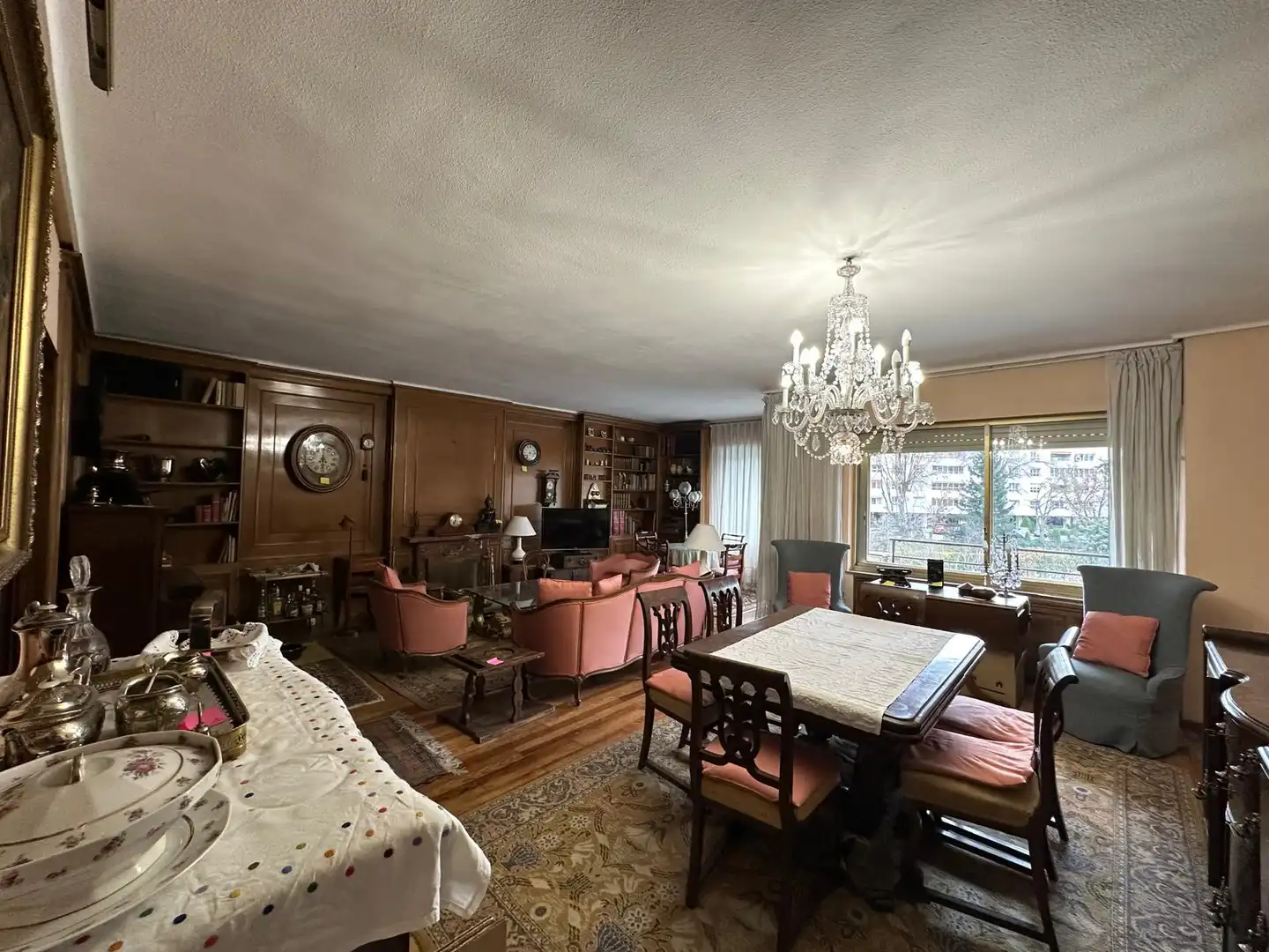 Living room of Flat for sale in Madrid  with Parquet flooring, Terrace and Storage room
