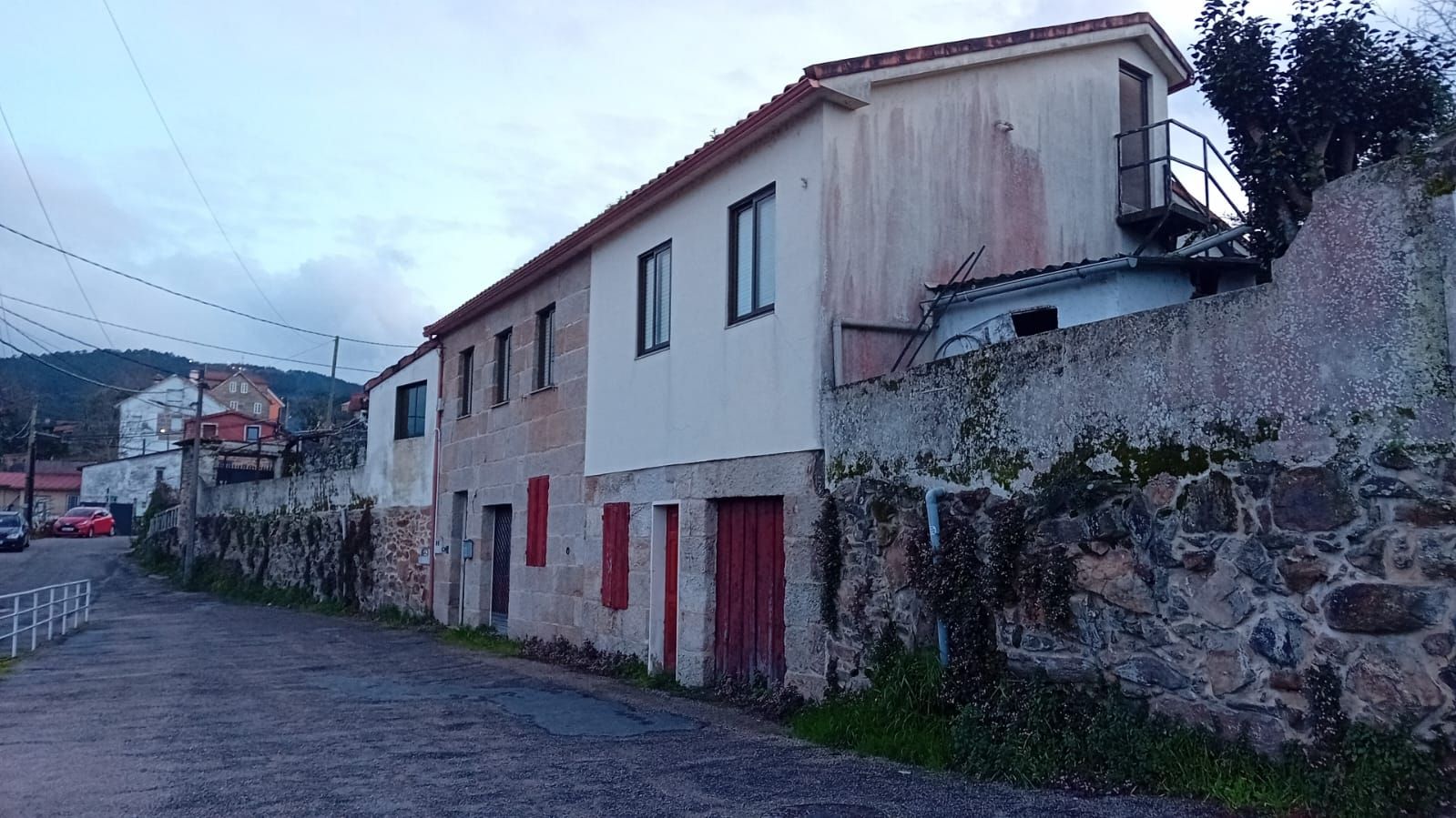 Vista exterior de Casa o xalet en venda en Vigo  amb Calefacció
