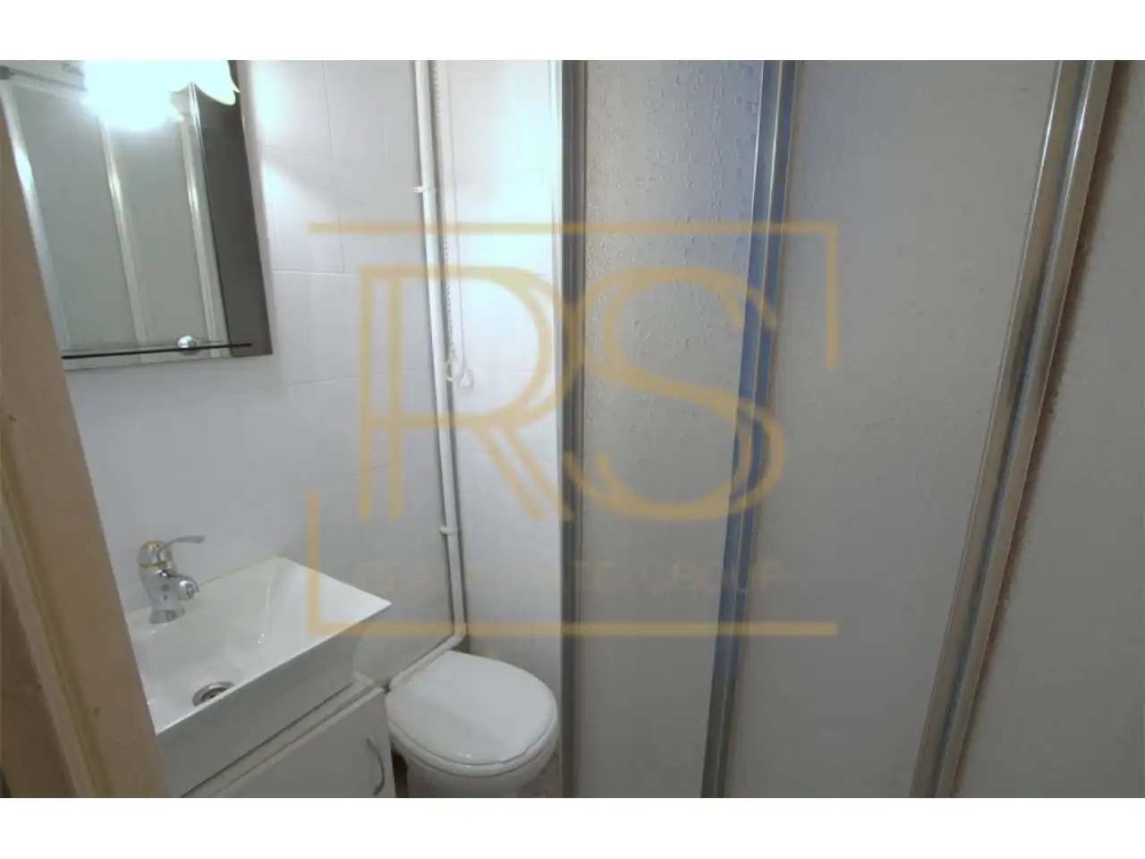 Flat for rent in Calle vallespir, Barri de les Corts