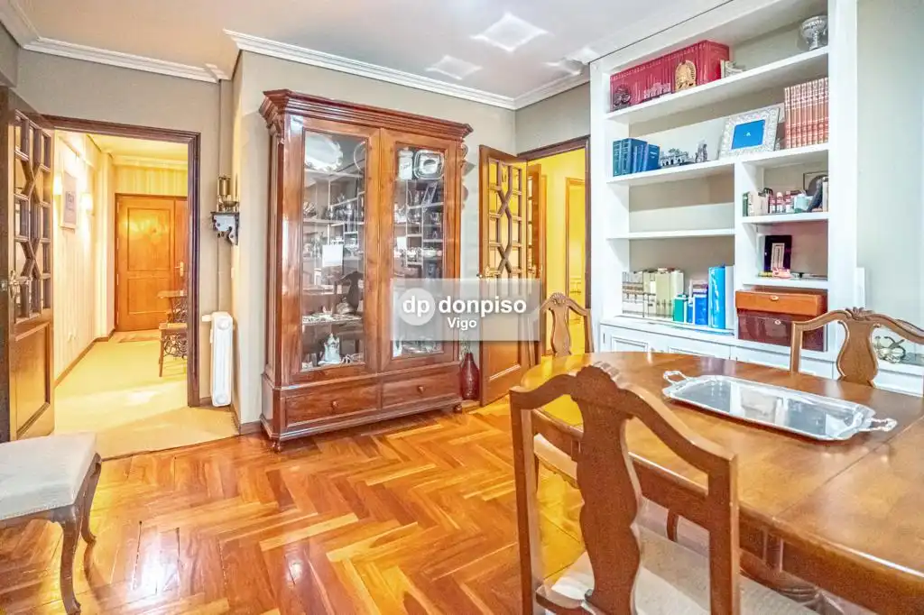Apartamento en venta en Plaza España - Corte Inglés