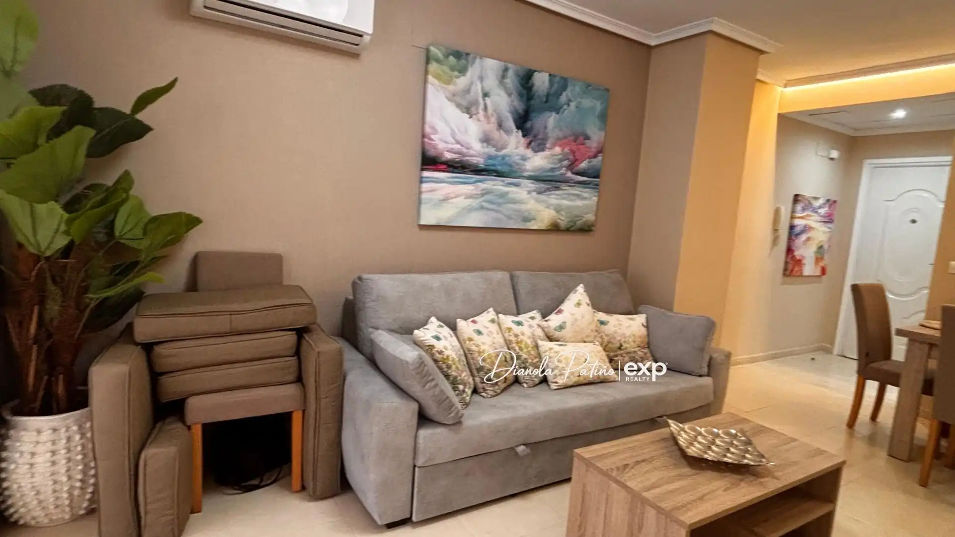 Sala d'estar de Apartament en venda en Oropesa del Mar / Orpesa amb Aire condicionat, Jardí privat i Terrassa