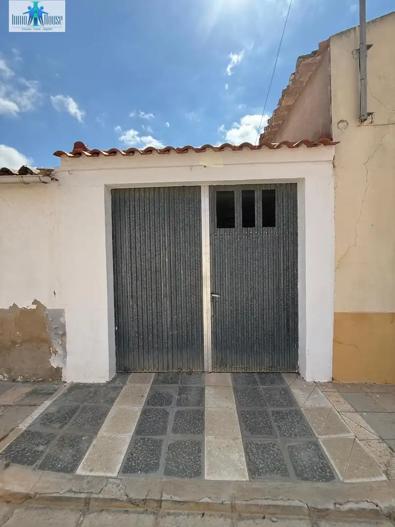 Aparcament de Casa o xalet en venda en Mahora amb Calefacció, Terrassa i Traster