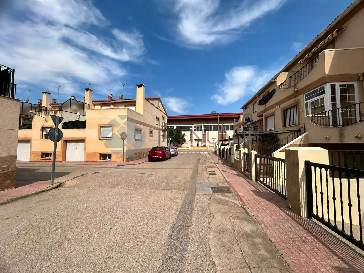 Vista exterior de Casa adosada en venta en Utiel