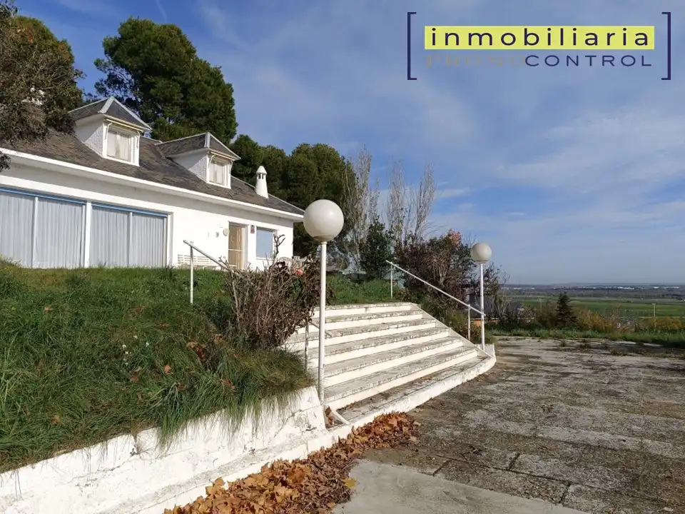 Chalet con terraza en venta en Calle Río Aragón 4, imagen 67