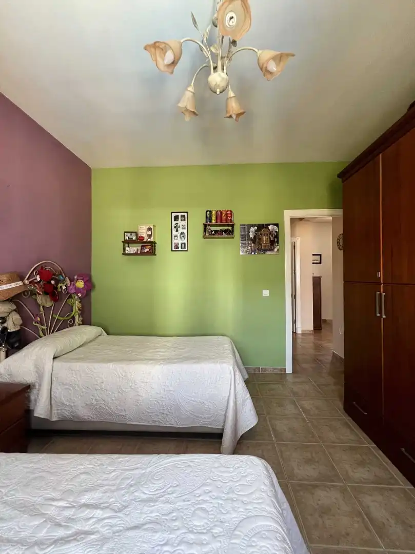 Habitación de Casa o chalet en venta en Aguadulce (Sevilla) con Trastero y Piscina