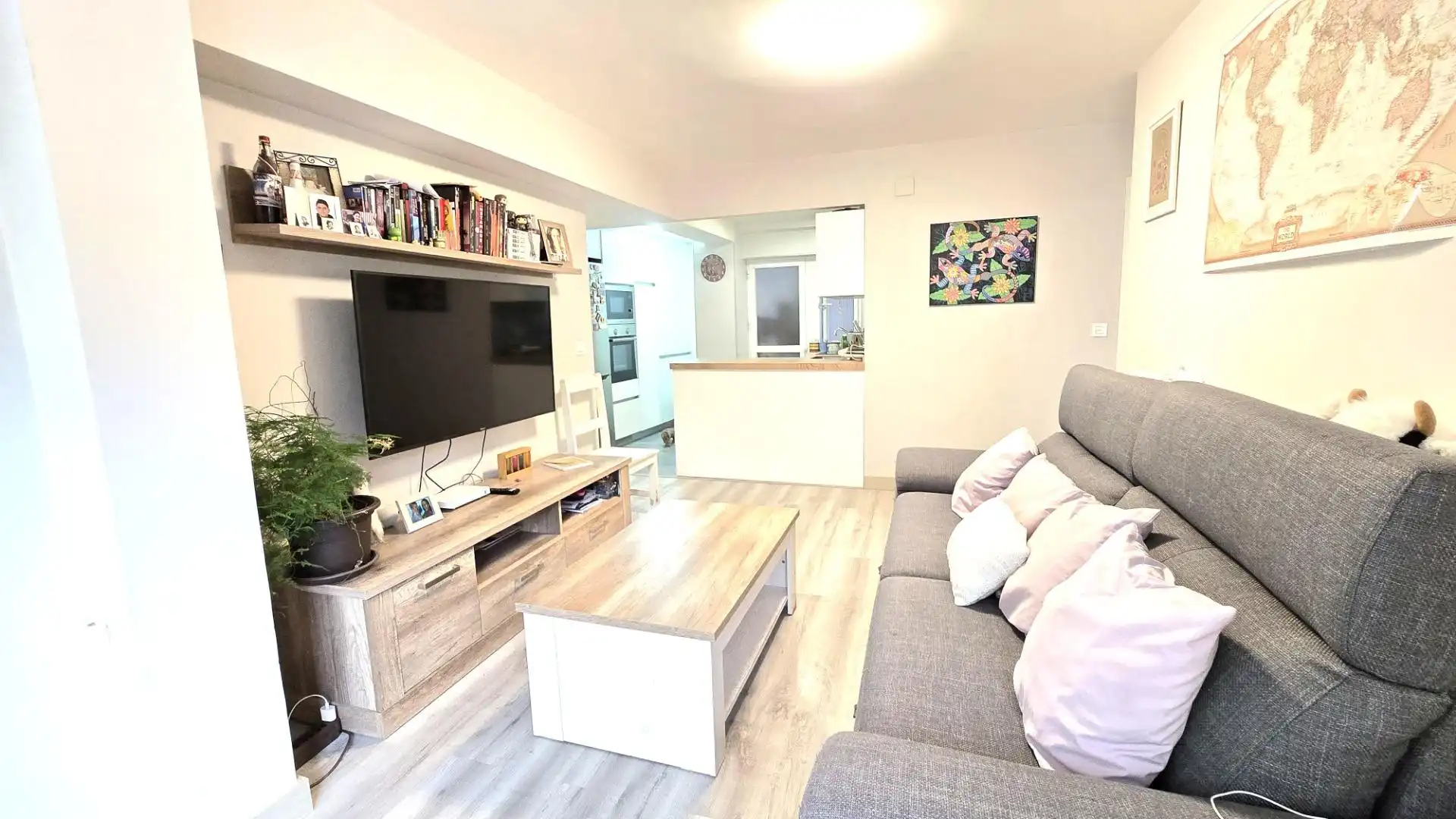 Sala de estar de Piso de alquiler en  Granada Capital con Aire acondicionado y Amueblado