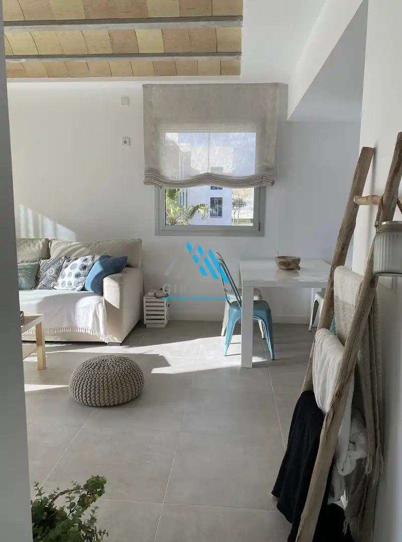 Wohnzimmer von Wohnung zur Miete in Castell d'Aro, Platja d'Aro i s'Agaró mit Klimaanlage, Heizung und Terrasse