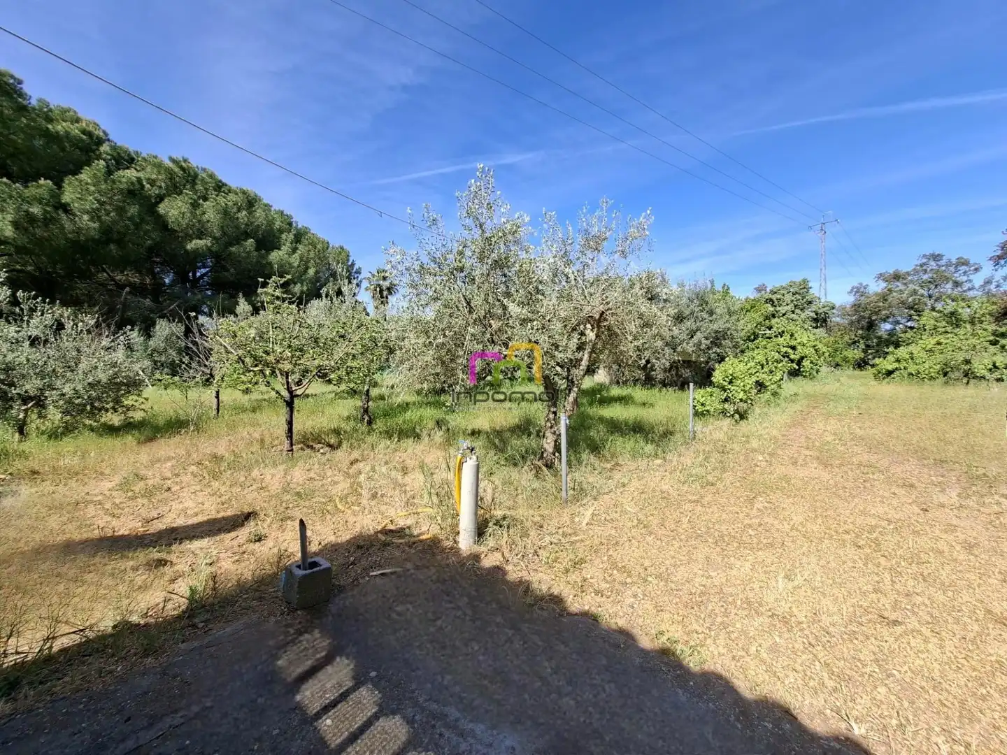 Country house zum Verkauf in Badajoz mit Terrasse, Abstellraum und Schwimmbad