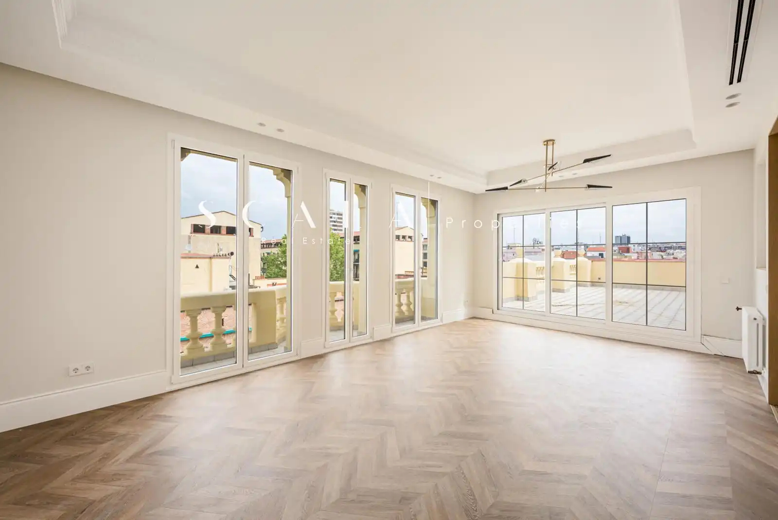 Living room of Attic for rent in Madrid  with Air Conditioner, Heating and Terrace