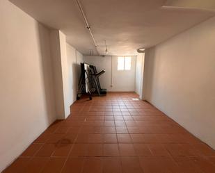 Casa adosada de lloguer en Teo amb Calefacció