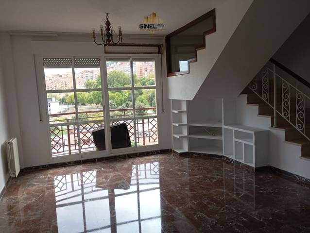 Dúplex en Alquiler en Valdeastillas - Fuentezuelas