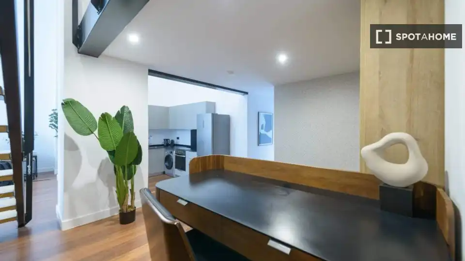 Kitchen of Flat for rent in Madrid  with Air Conditioner, Heating and Furnished