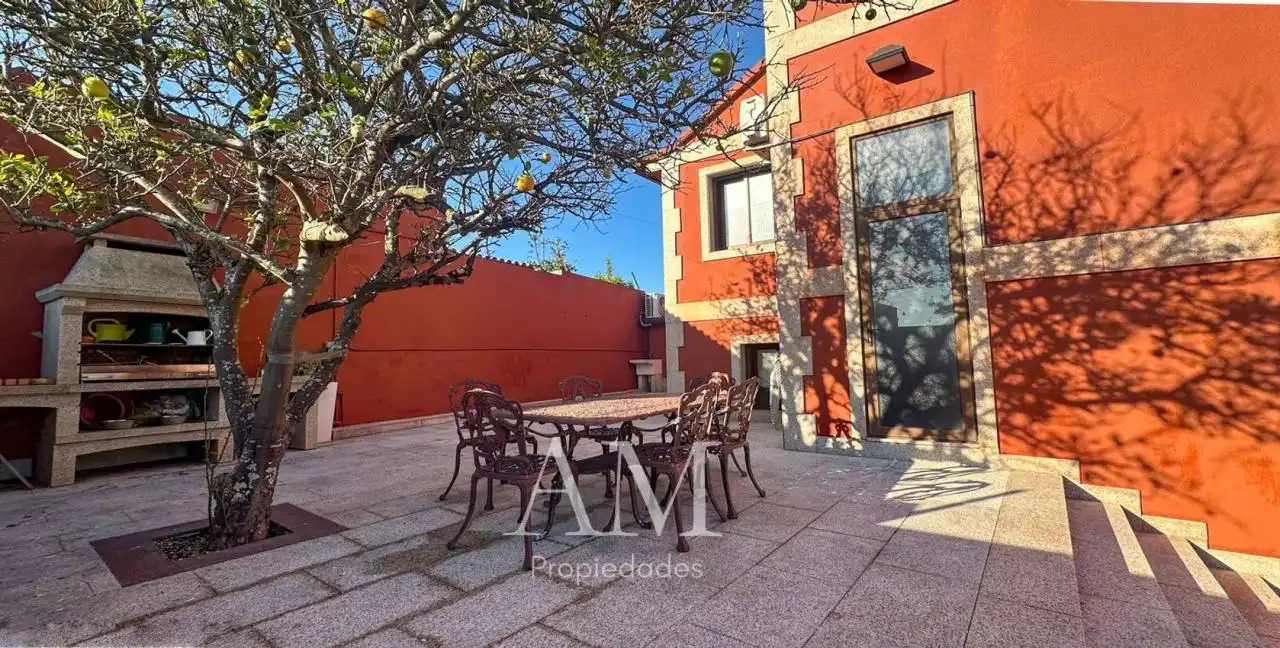 Terrassa de Casa o xalet en venda en Nigrán amb Calefacció, Jardí privat i Terrassa