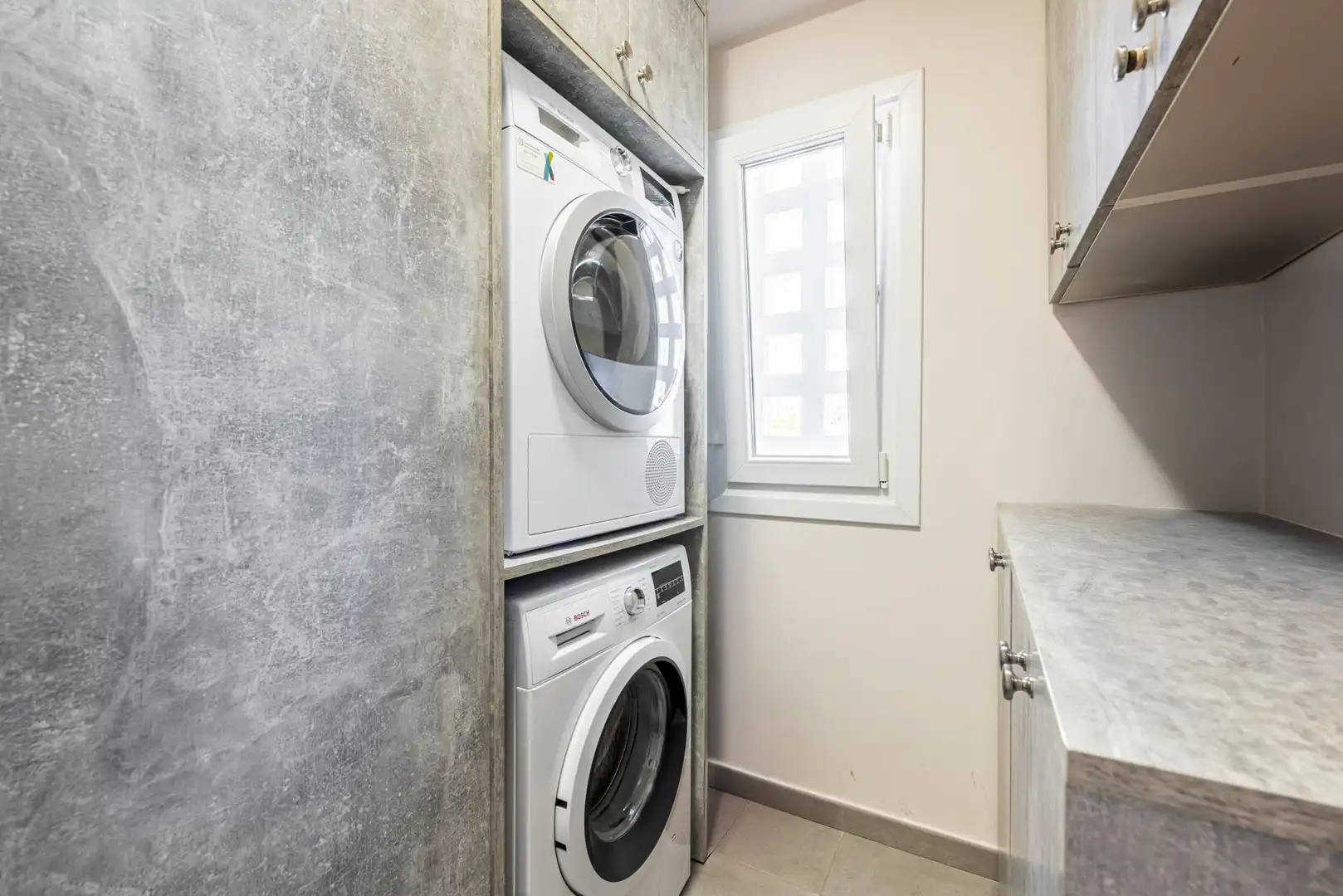 Terraza de Apartamento en venta en Benahavís con Aire acondicionado, Calefacción y Jardín privado