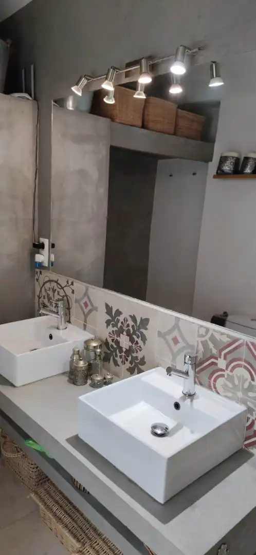 Baño de Piso en venta en Sevilla con Aire acondicionado y Amueblado