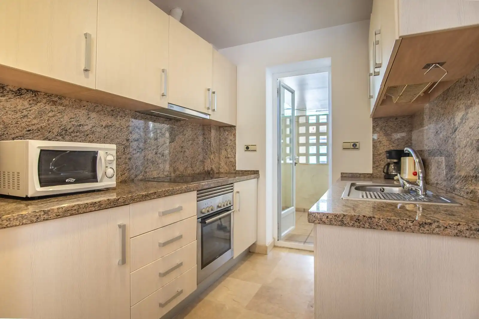Wohnung mit Pool zum Verkauf in Calle Condado de Huelva 12, imagen 11