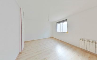 Bedroom of Flat to rent in  Zaragoza Capital