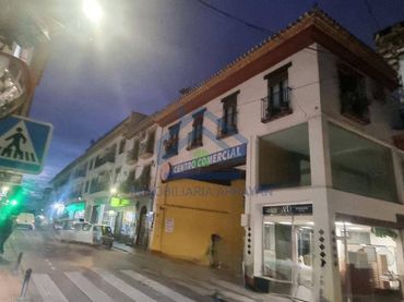 Local comercial en venda a La Zubia Ciudad
