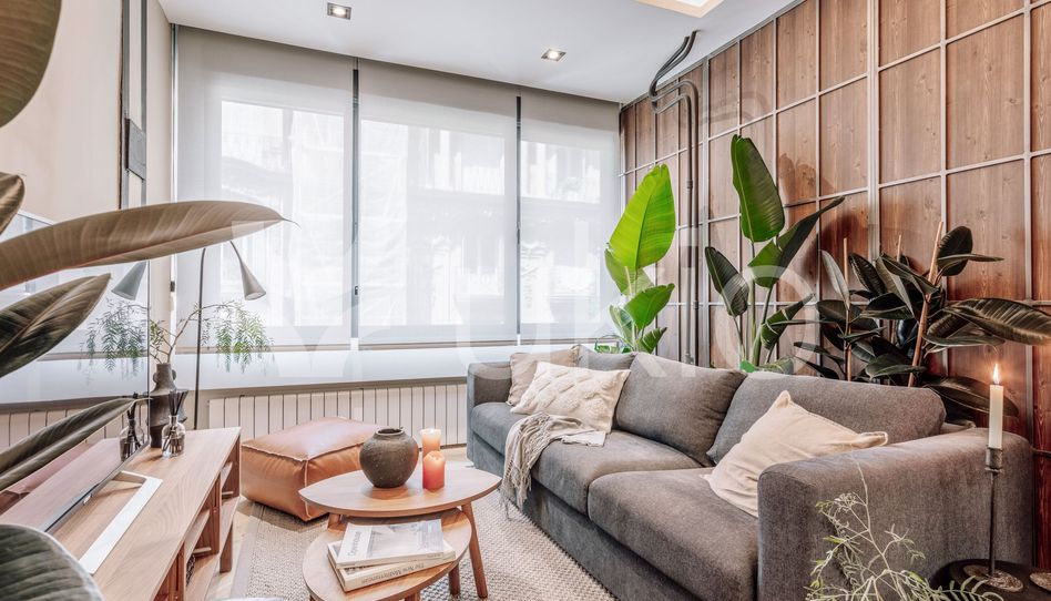Apartamento de alquiler en Calle de Almagro, Almagro