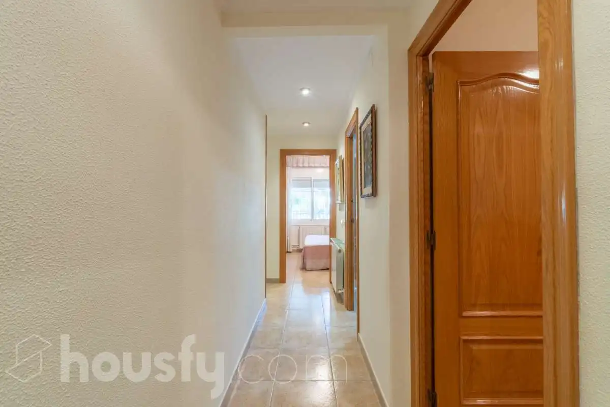 Planta baja en venta en Vilanova i la Geltrú con Aire acondicionado, Calefacción y Terraza
