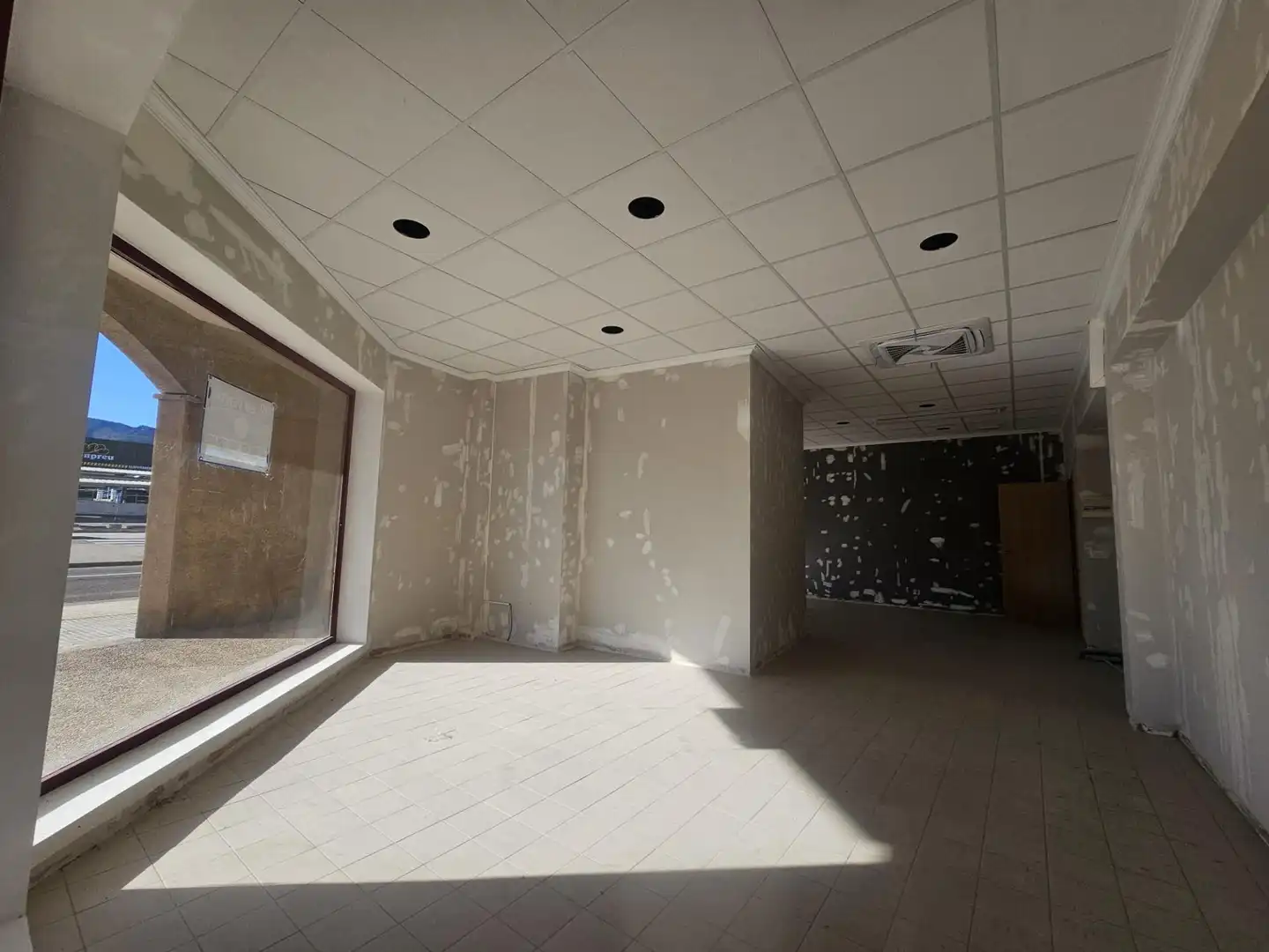 Business premises for sale in de Sant Isidre, imagen 8
