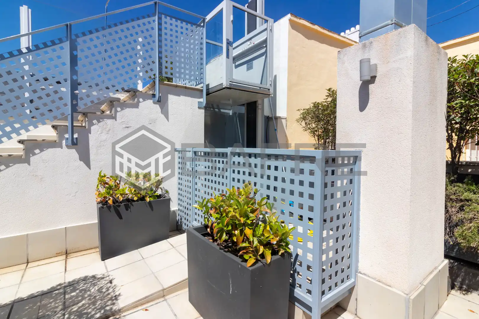 Terrasse von Wohnung zum Verkauf in Madrid mit Klimaanlage, Heizung und Privatgarten