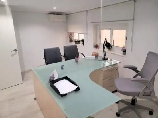 Büro zur Miete in Madrid mit Klimaanlage, Heizung und Internet