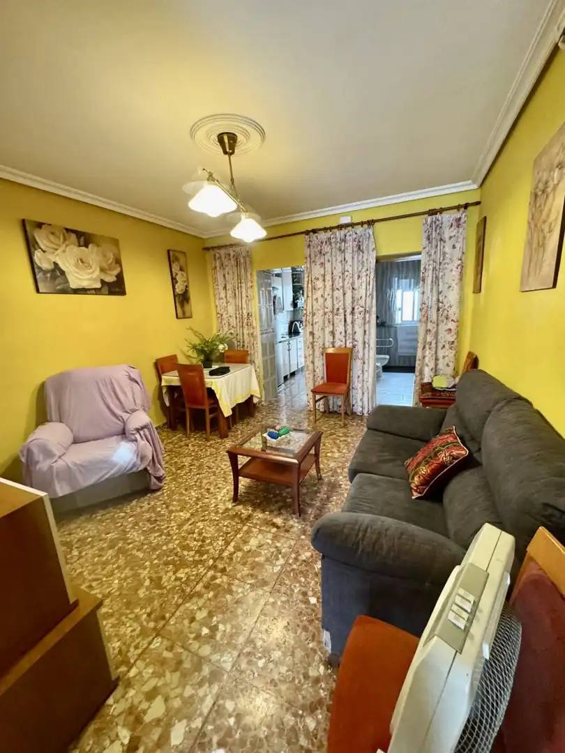 Sala d'estar de Casa o xalet en venda en Sevilla amb Aire condicionat