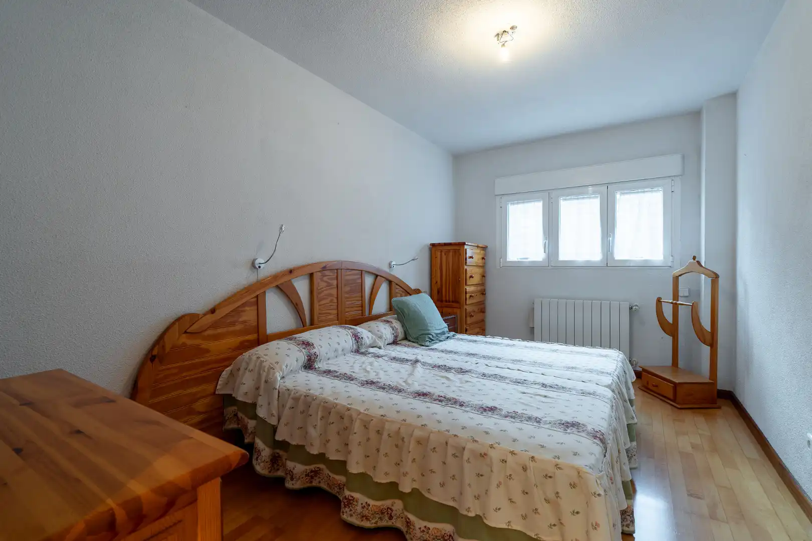 Bedroom of Flat for sale in Madrid  with Air Conditioner, Heating and Private garden