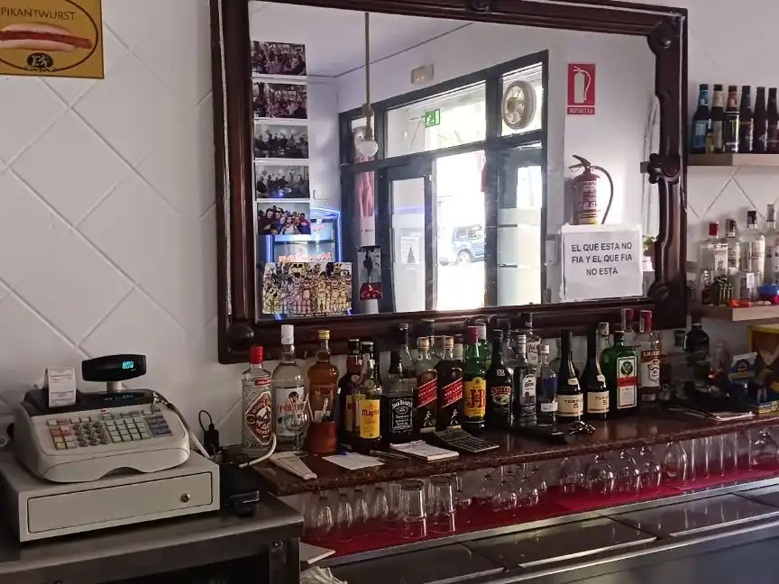 Local de alquiler en Vilafranca del Penedès con Aire acondicionado, Terraza y Amueblado