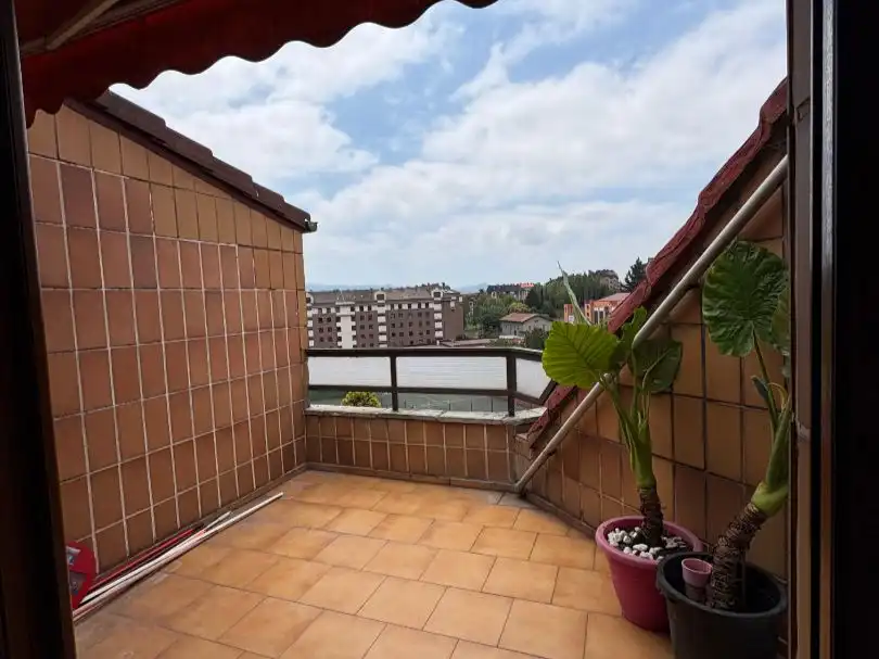 Terraza de Piso en venta en Gijón  con Terraza, Piscina y Balcón