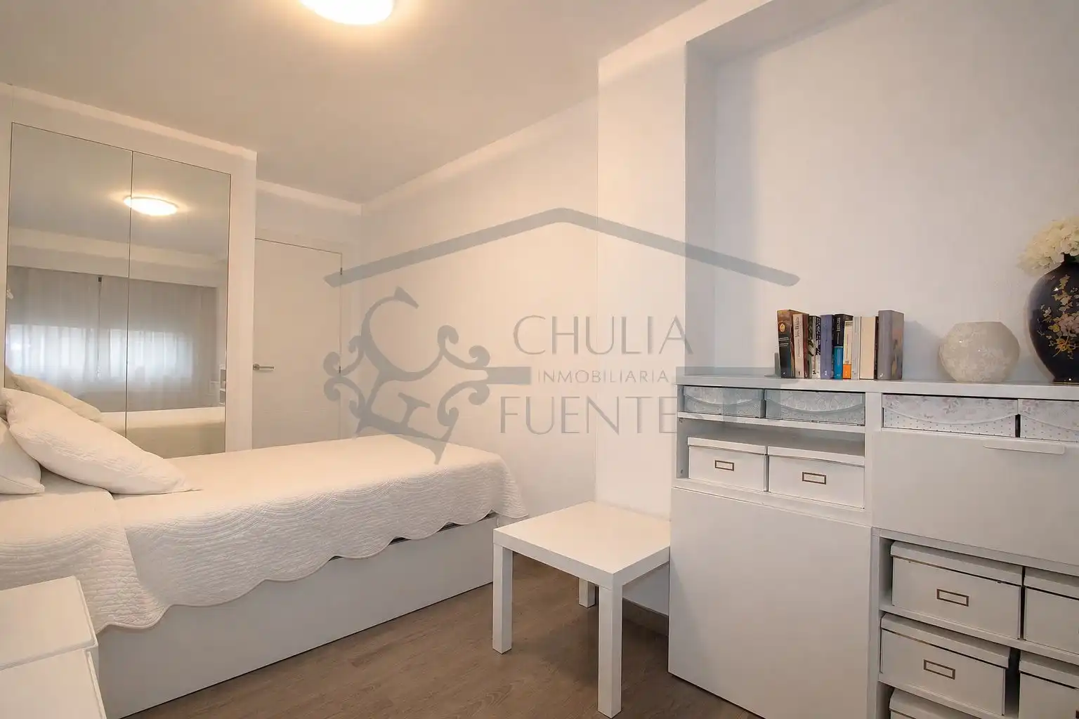 Habitación de Piso en venta en Valencia con Aire acondicionado, Parquet y Horno