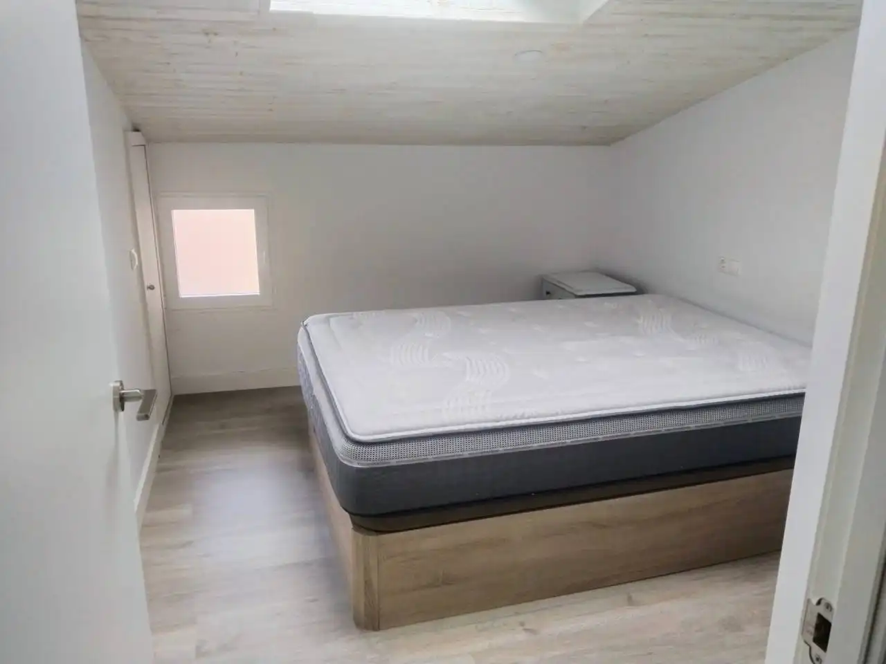 Bedroom of Apartments for rent in Burgos  with Heating and Furnished