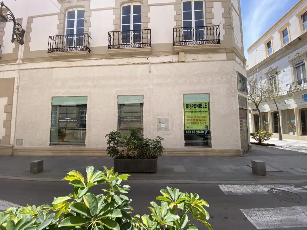 Local comercial en venda a Centro, imagen 25