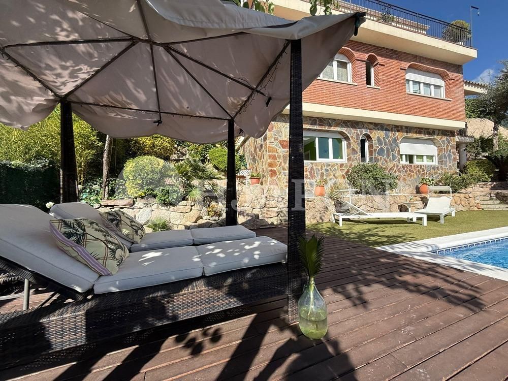 Terrace of Houses for sale in Alella  with Private garden, Terrace and Storage room