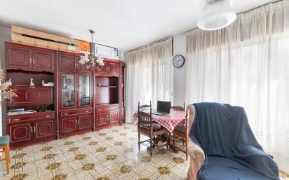 Living room of Flat for sale in  Granada Capital  with Balcony