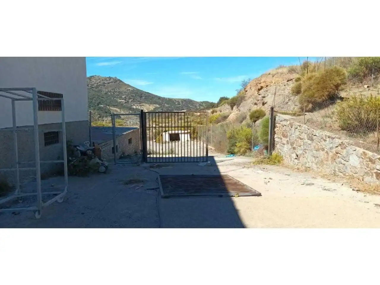 Nave industrial en venta en Poligono parcela 131, imagen 2