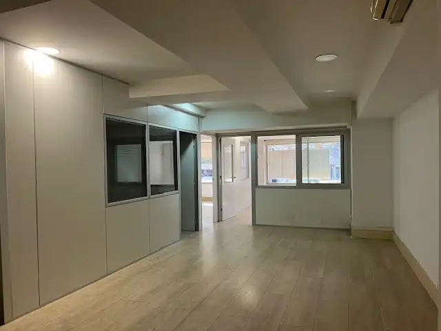 Office space with lift for sale in Avinguda de Mistral, imagen 5