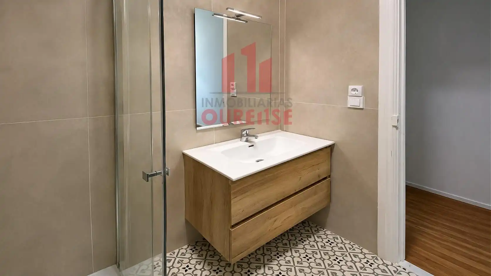 Badezimmer von Wohnung zur untervermieten in Ourense Capital  mit Heizung, Möbliert und Balkon