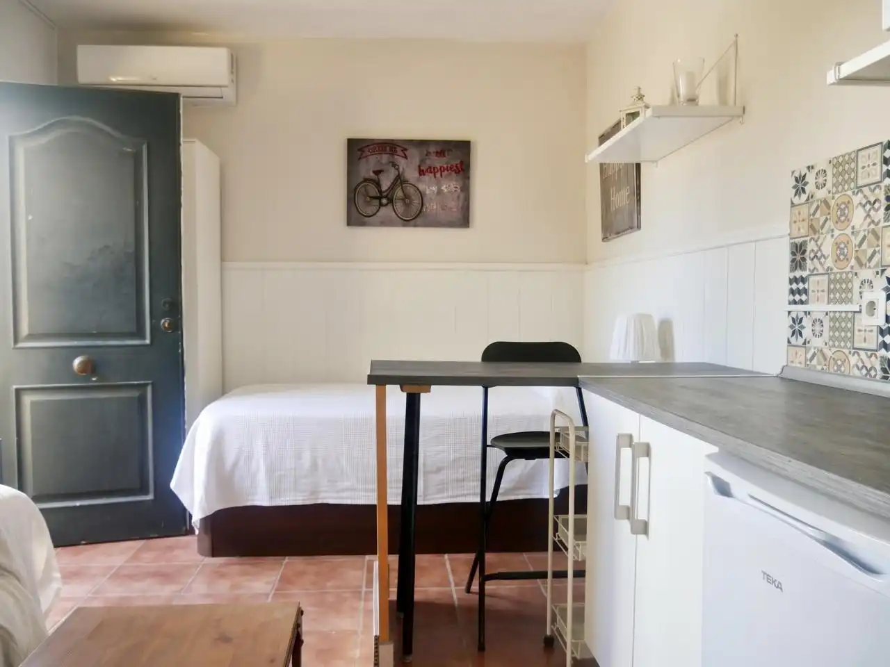 Dormitori de Casa o xalet en venda en Montequinto amb Aire condicionat, Jardí privat i Terrassa