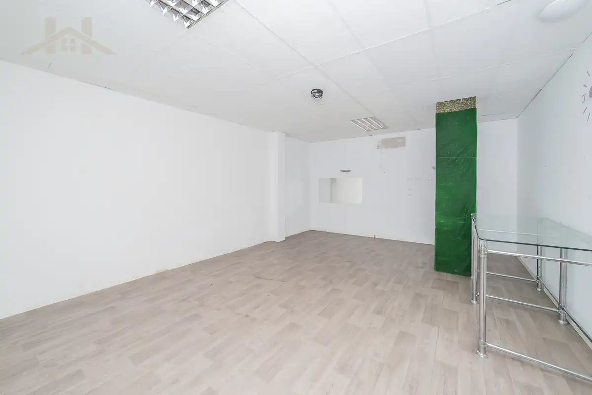 Local en venta en Avenida Olímpica, El Soto - Azorín