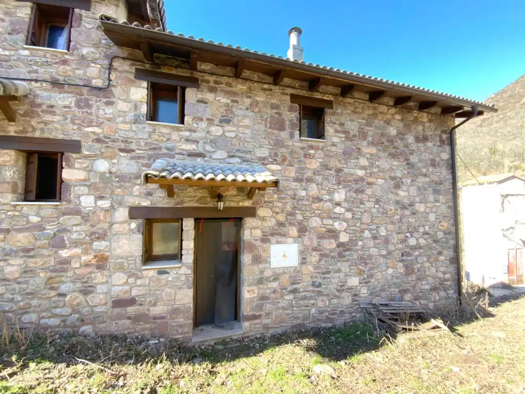 Vista exterior de Casa o chalet en venta en Bisaurri con Balcón
