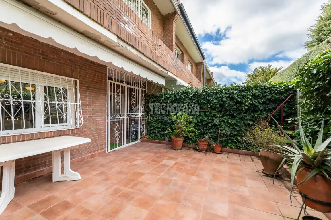 Jardín de Casa adosada en venta en Torrelodones con Calefacción, Jardín privado y Terraza