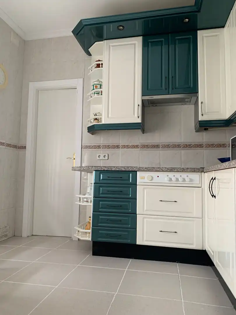 Cocina de Piso en venta en Villa del Prado