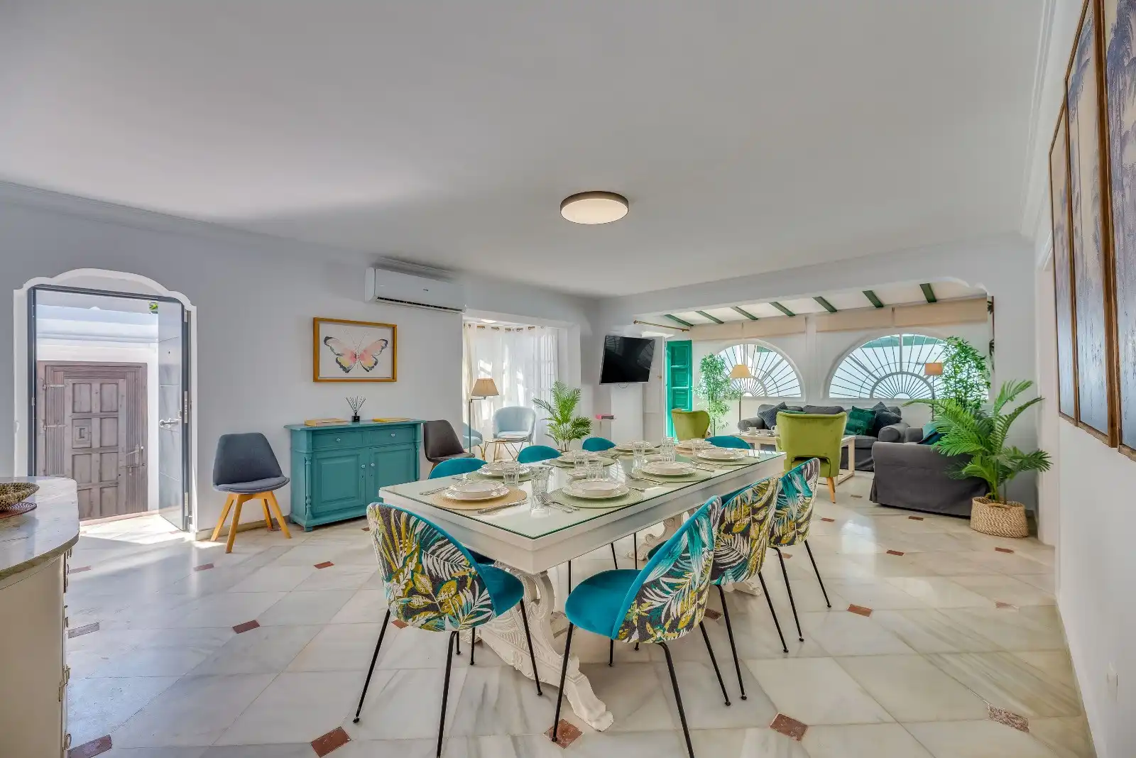 Comedor de Casa o chalet en venta en Marbella con Aire acondicionado, Calefacción y Jardín privado