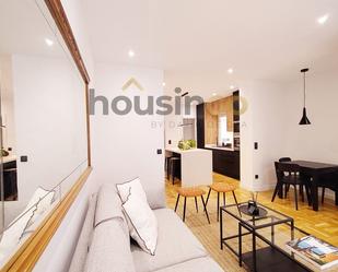 Living room of Flat to rent in  Madrid Capital  with Heating, Furnished and Pets allowed