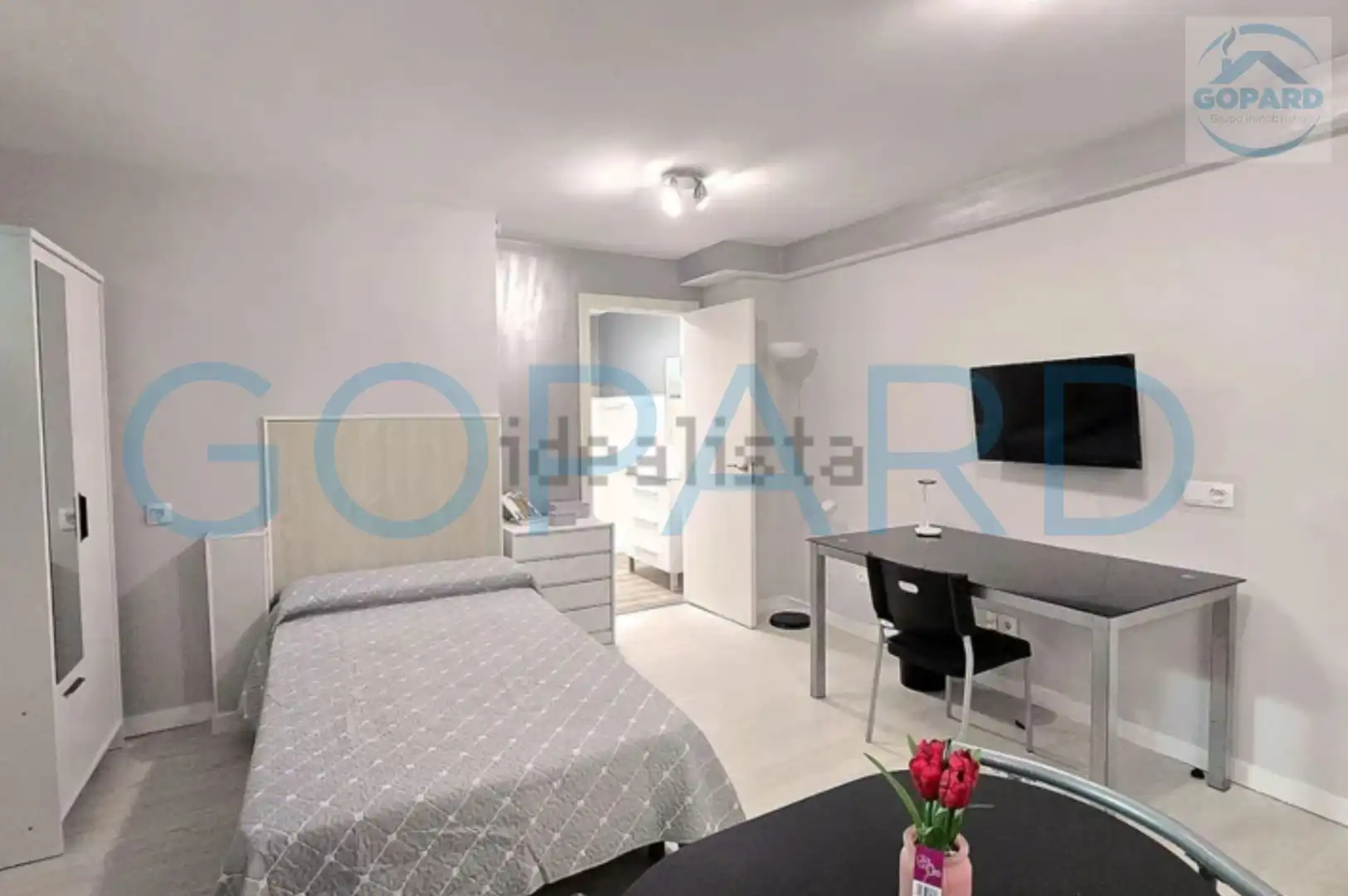Habitación de Apartamento de alquiler en Villanueva de la Cañada con Calefacción, Amueblado y Horno