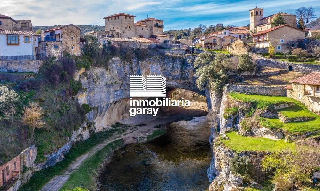 Exterior view of House or chalet for sale in Valle de Valdebezana  with Heating