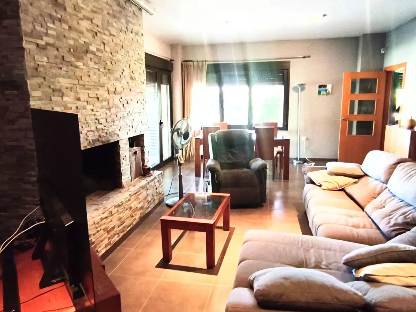 Sala d'estar de Casa o xalet en venda en Casar de Cáceres amb Terrassa i Piscina